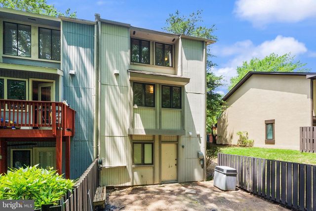 2242 CARTWRIGHT PL, Reston, VA 20191
