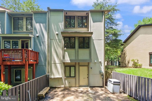 2242 CARTWRIGHT PL, Reston, VA 20191