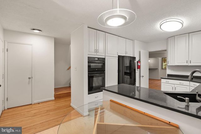 2242 CARTWRIGHT PL, Reston, VA 20191