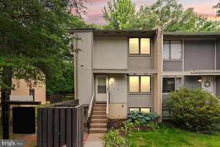2242 CARTWRIGHT PL, Reston, VA 20191