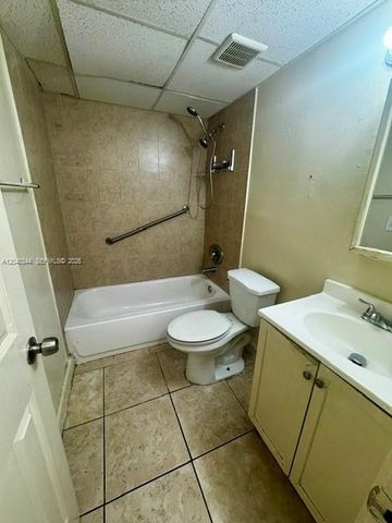 4160 NW 21st Street 117E, Lauderhill, FL 33313