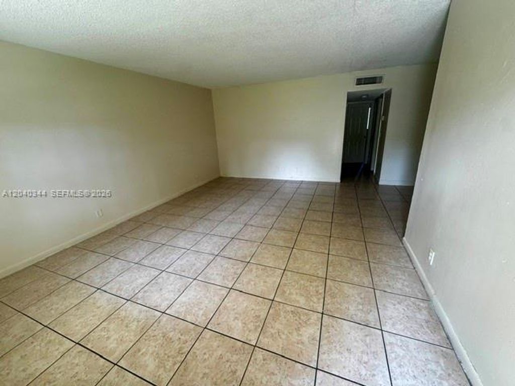 4160 NW 21st Street 117E, Lauderhill, FL 33313