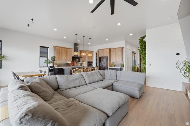 760 S MILLER AVE, North Salt Lake, UT 84054