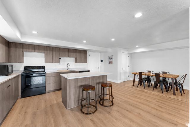 760 S MILLER AVE, North Salt Lake, UT 84054