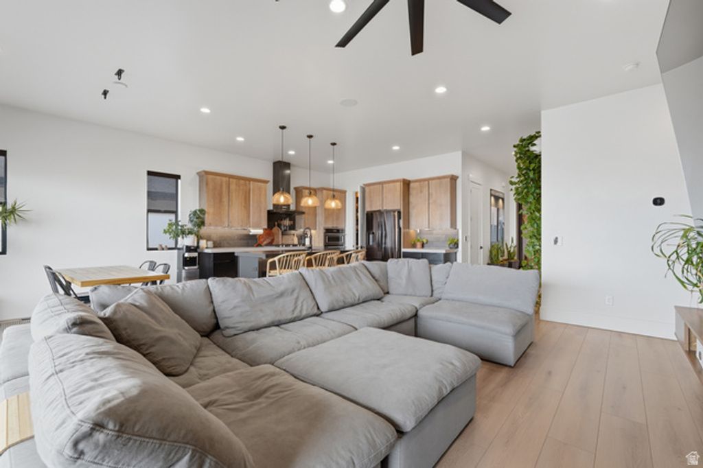 760 S MILLER AVE, North Salt Lake, UT 84054 — photo 4
