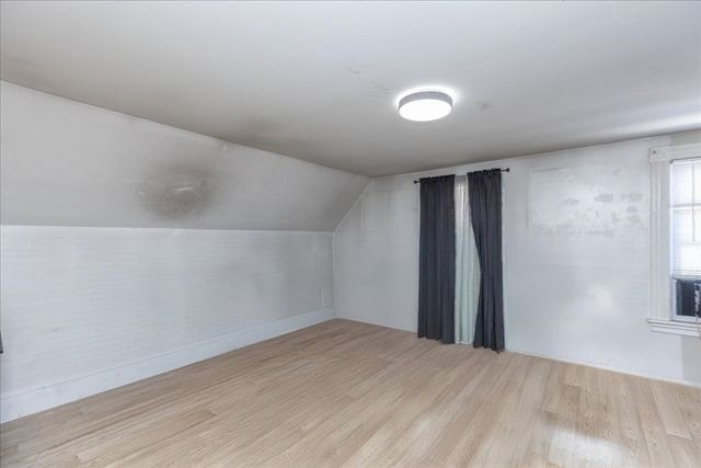 10 Green St, Leominster, MA 01453