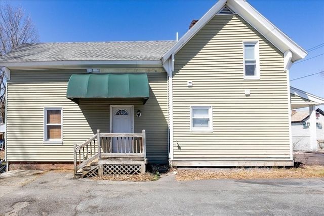 10 Green St, Leominster, MA 01453