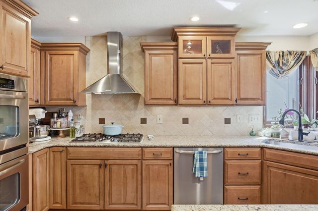 629 Reindeer Lane, Columbus, OH 43230