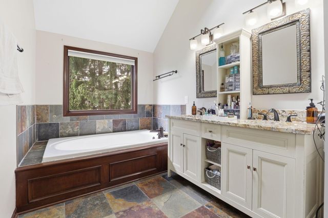 629 Reindeer Lane, Columbus, OH 43230