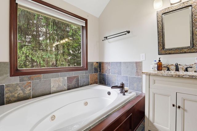 629 Reindeer Lane, Columbus, OH 43230
