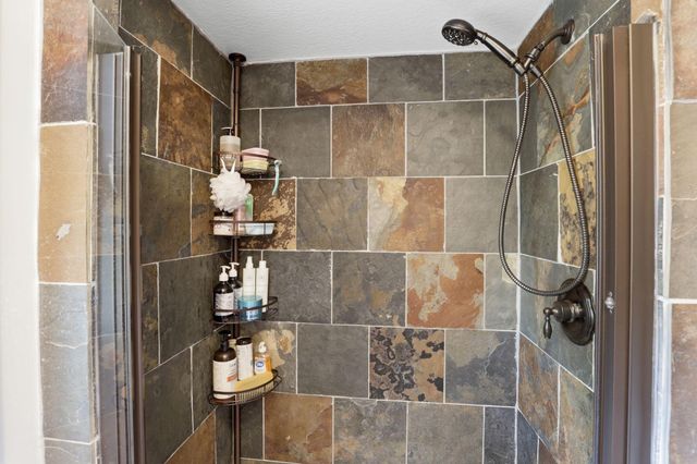 629 Reindeer Lane, Columbus, OH 43230