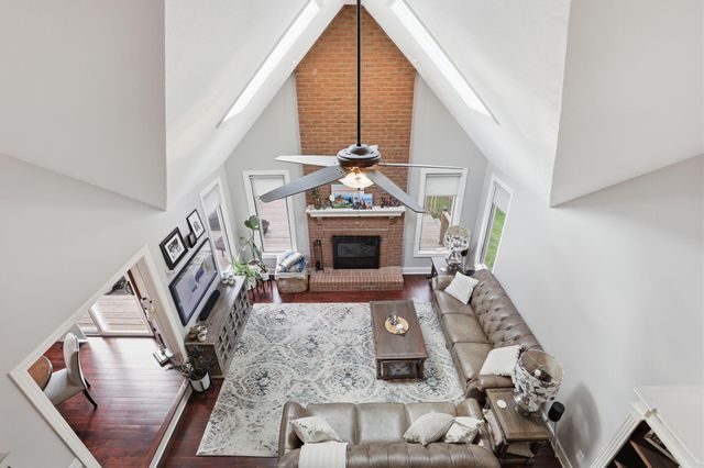 629 Reindeer Lane, Columbus, OH 43230