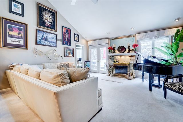 10 Bay Park, Penfield, NY 14580