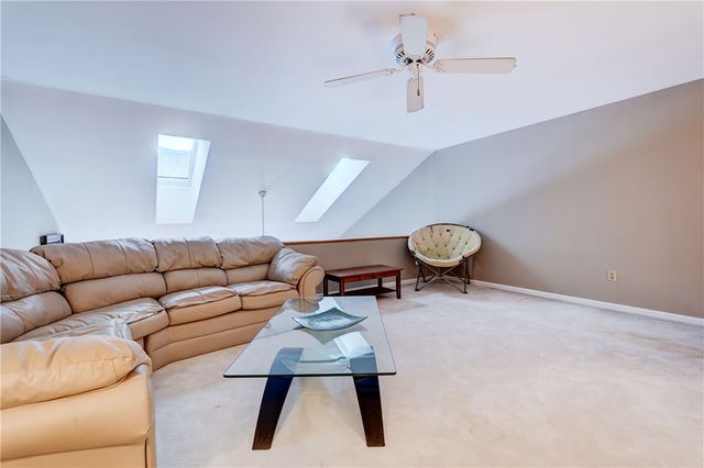 10 Bay Park, Penfield, NY 14580