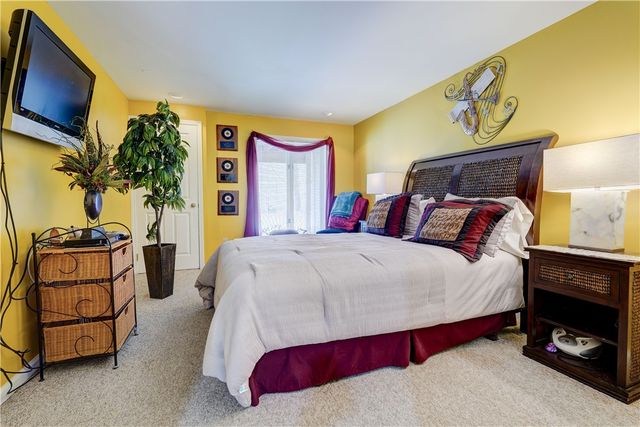 10 Bay Park, Penfield, NY 14580