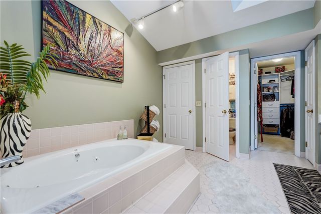 10 Bay Park, Penfield, NY 14580