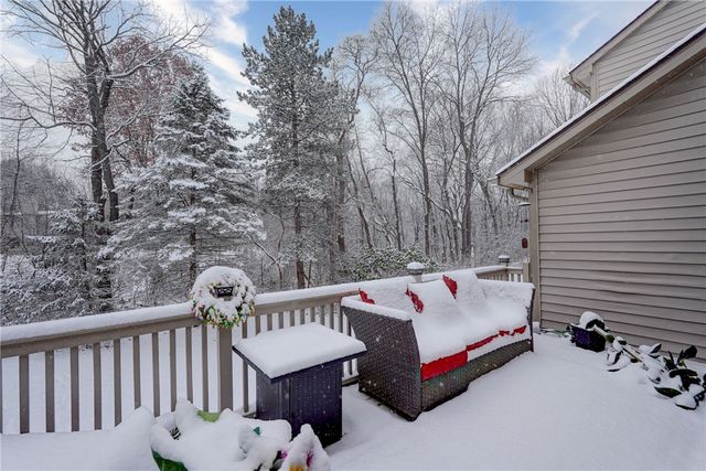 10 Bay Park, Penfield, NY 14580