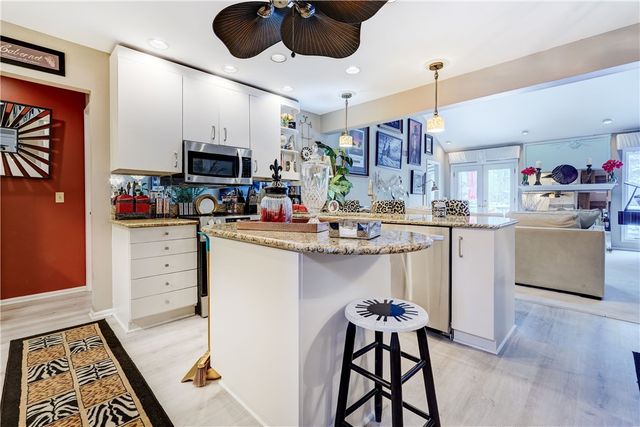 10 Bay Park, Penfield, NY 14580