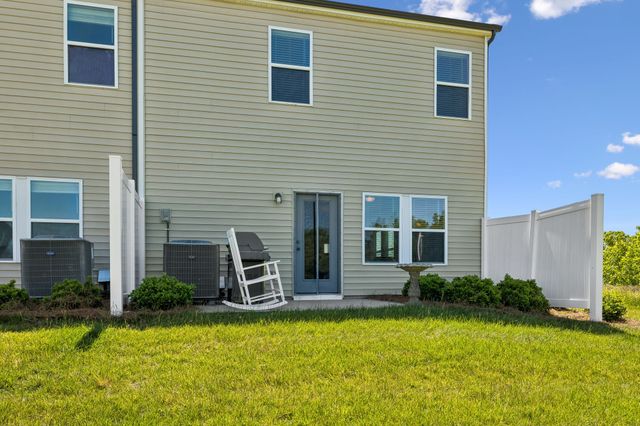 366 Coleman Ct, Columbia, TN 38401