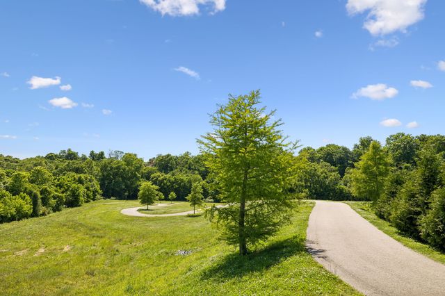 366 Coleman Ct, Columbia, TN 38401