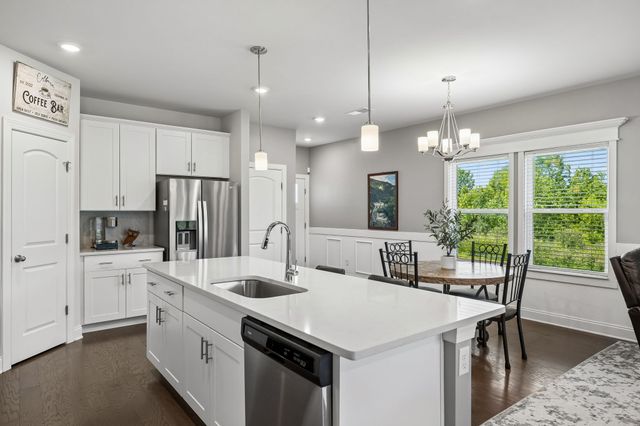 366 Coleman Ct, Columbia, TN 38401