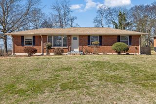 118 Newport Dr, Old Hickory, TN 37138