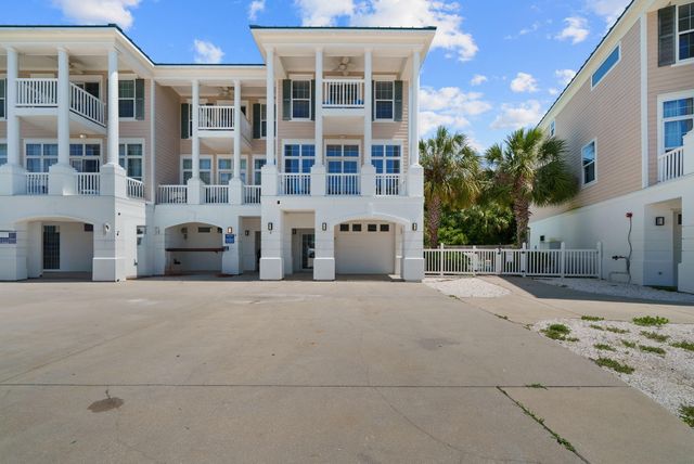 512 Dement Circle, APT F, Panama City Beach, FL 32407