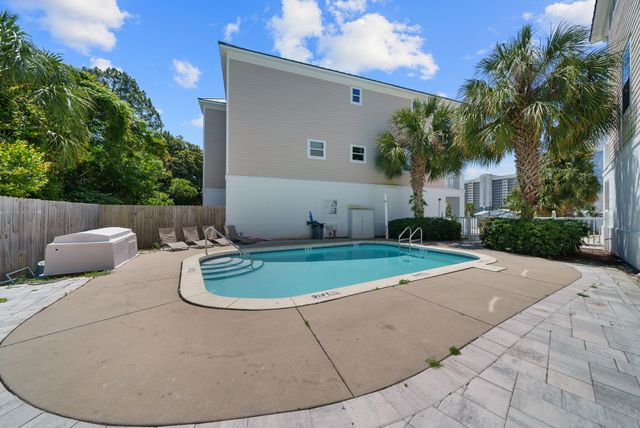 512 Dement Circle, APT F, Panama City Beach, FL 32407