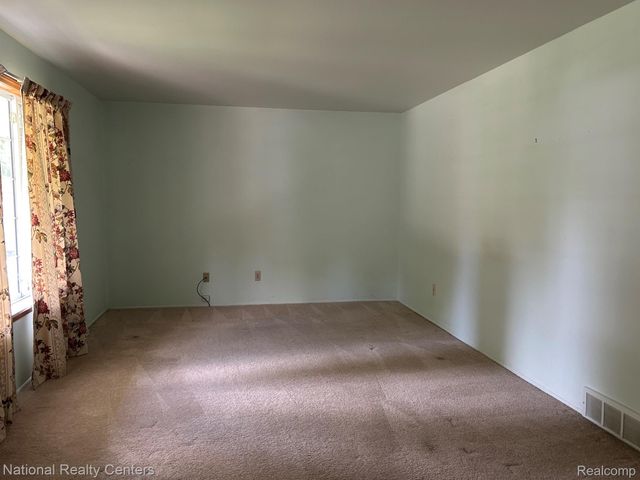 2648 Campbellgate Drive, Waterford Charter Township, MI 48329