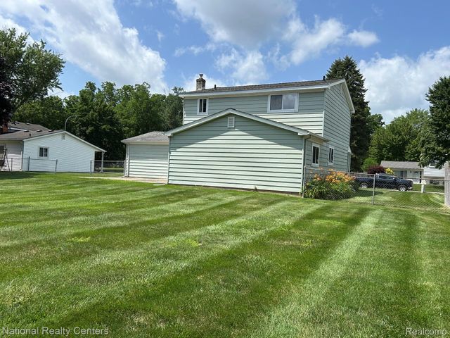 2648 Campbellgate Drive, Waterford Charter Township, MI 48329