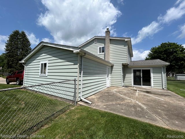 2648 Campbellgate Drive, Waterford Charter Township, MI 48329