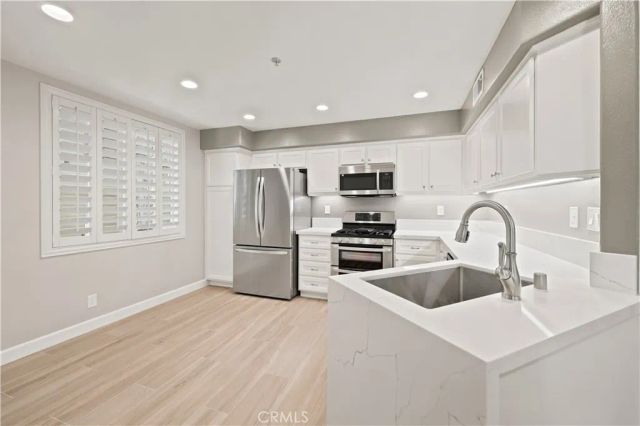 2396 Sunningdale Drive, Tustin, CA 92782