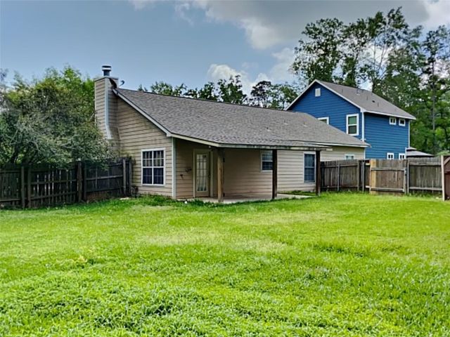 906 Crystal River Road, Conroe, TX 77316