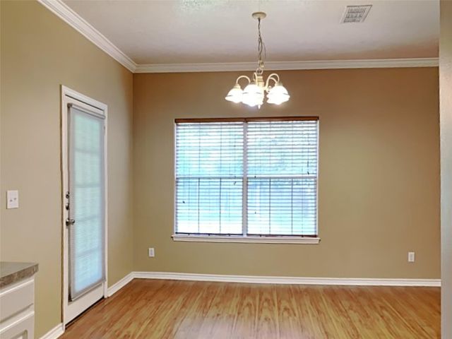 906 Crystal River Road, Conroe, TX 77316