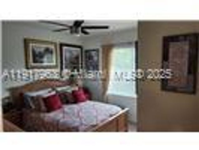 2271 SW Arlington Dr SW, Vero Beach, FL 32968