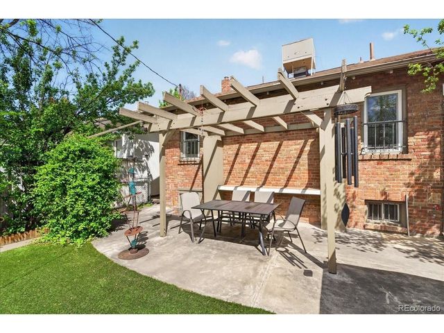 1331 Bellaire St, Denver, CO 80220