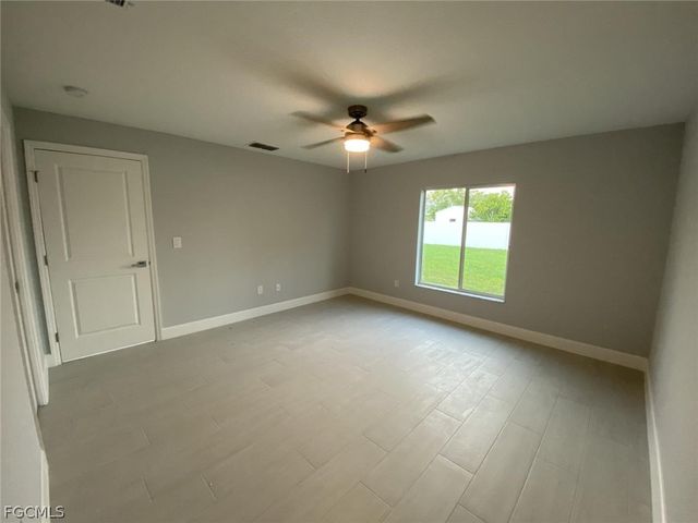 23 NE 16th PL, Cape Coral, FL 33909
