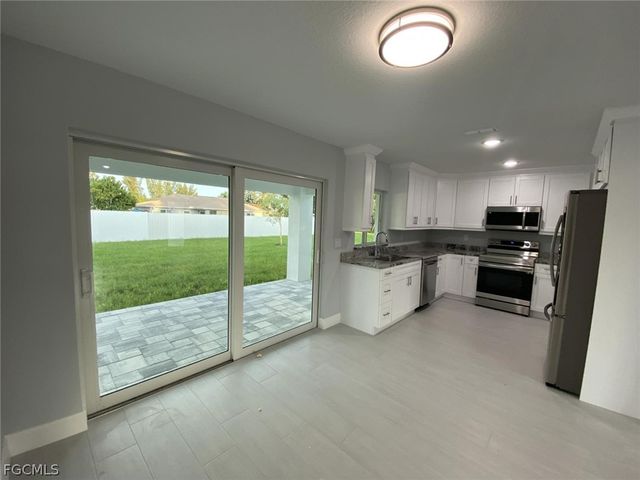 23 NE 16th PL, Cape Coral, FL 33909