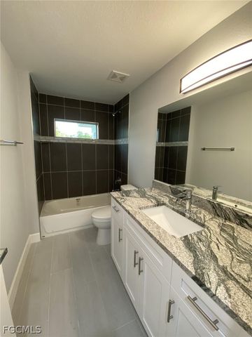 23 NE 16th PL, Cape Coral, FL 33909