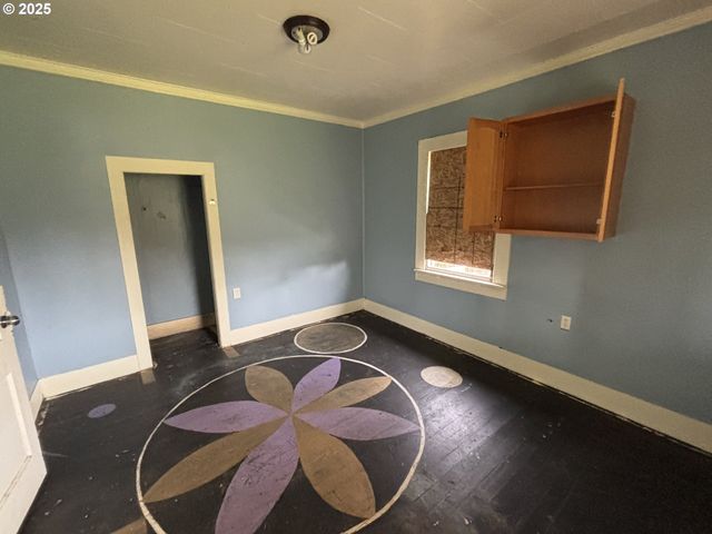 780 Q St, Springfield, OR 97477