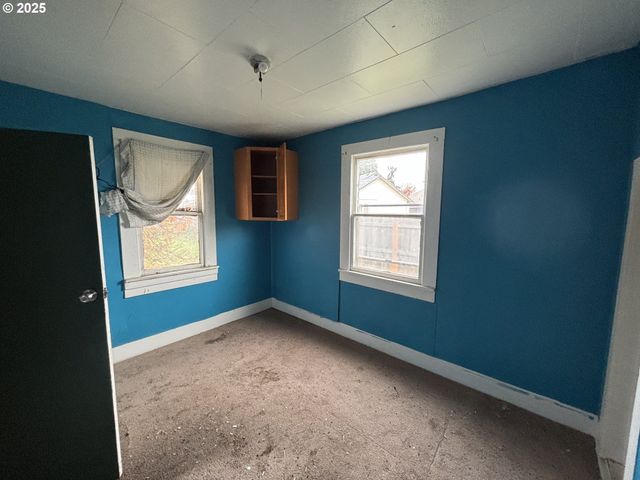 780 Q St, Springfield, OR 97477