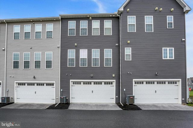 3213 WAYLAND RD, Mechanicsburg, PA 17055