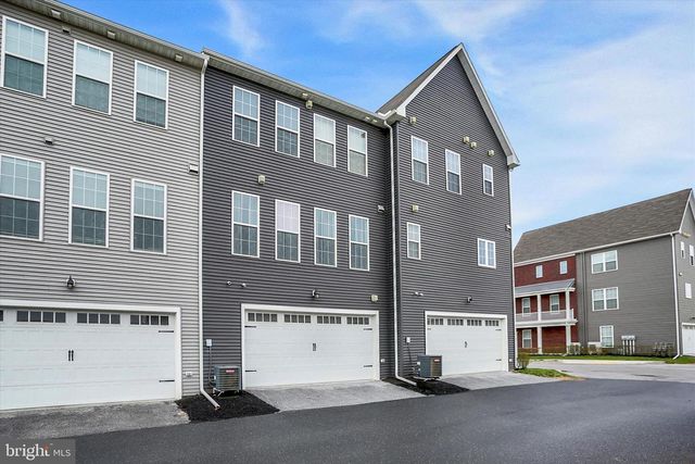 3213 WAYLAND RD, Mechanicsburg, PA 17055