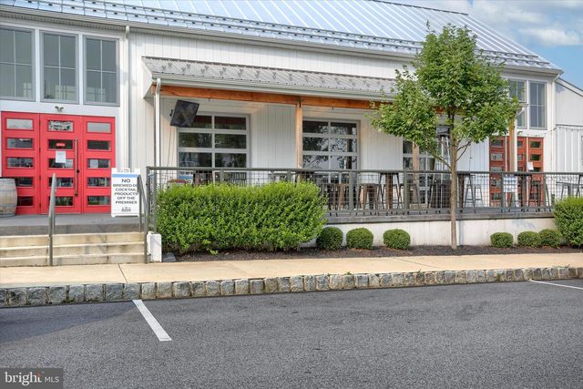 3213 WAYLAND RD, Mechanicsburg, PA 17055