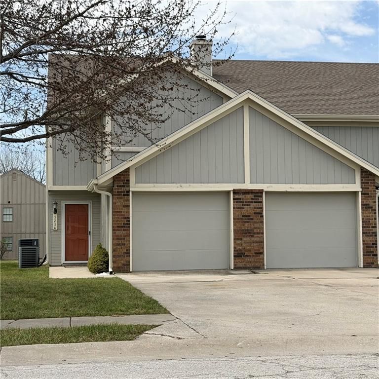 523 NE 6th Street A, Blue Springs, MO 64014