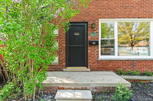 1622 Huron Avenue, Royal Oak, MI 48073