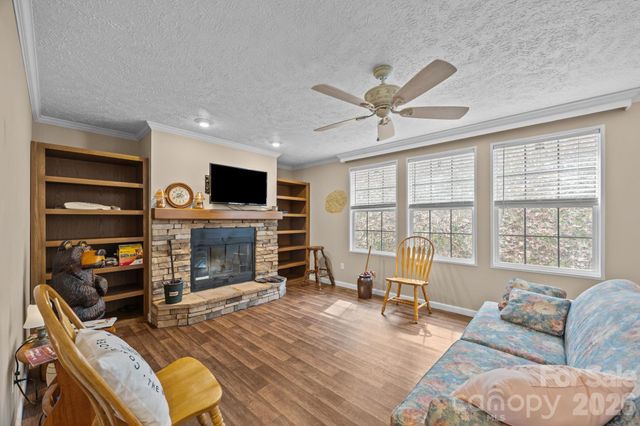 193 Tipstill Cove, Waynesville, NC 28786