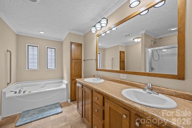 193 Tipstill Cove, Waynesville, NC 28786