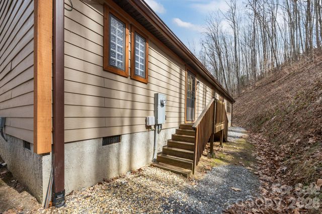 193 Tipstill Cove, Waynesville, NC 28786