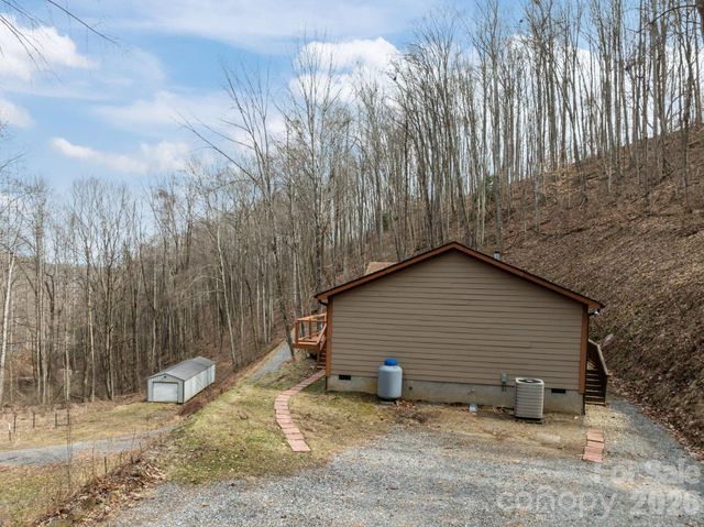 193 Tipstill Cove, Waynesville, NC 28786